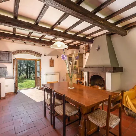 Cozy In Gr With Kitchen *
